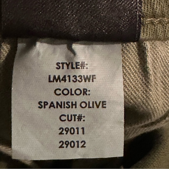 NEW Liverpool Los Angeles
Hannah Mid Rise Flare Leg Jeans in Spanish Olive - Picture 10 of 16